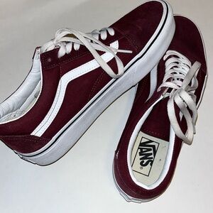 Vans tennis shoes